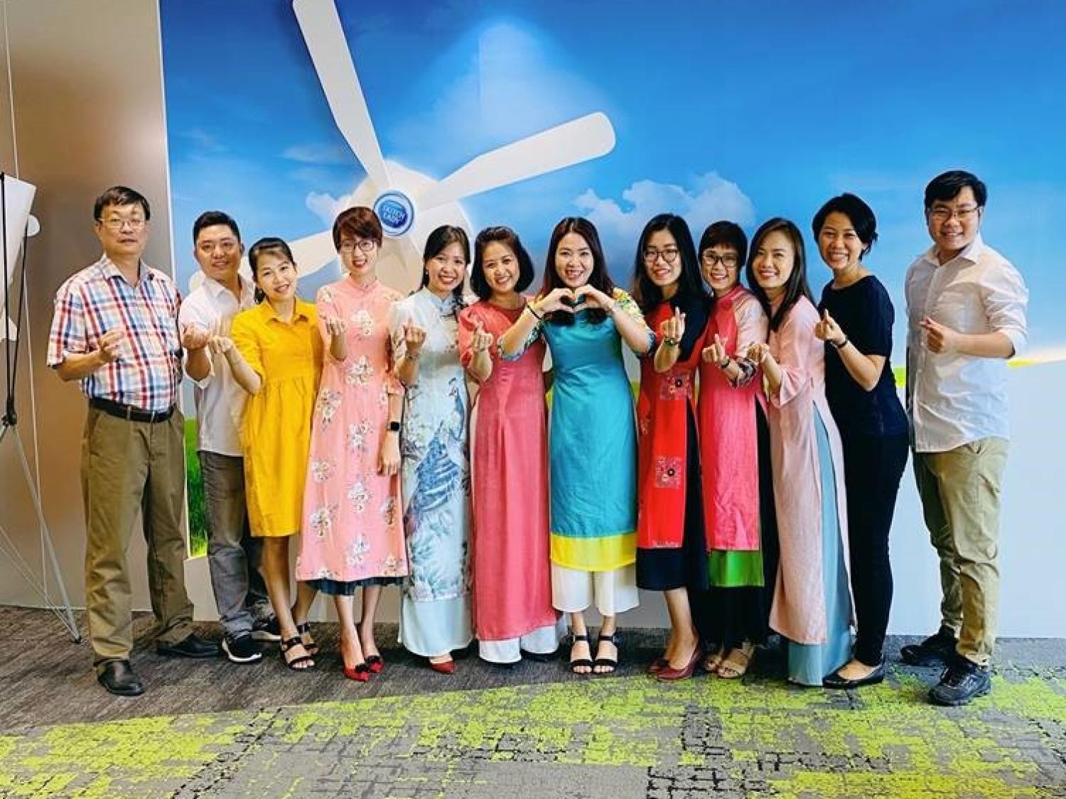 Phát triển thương mại và kinh doanh 