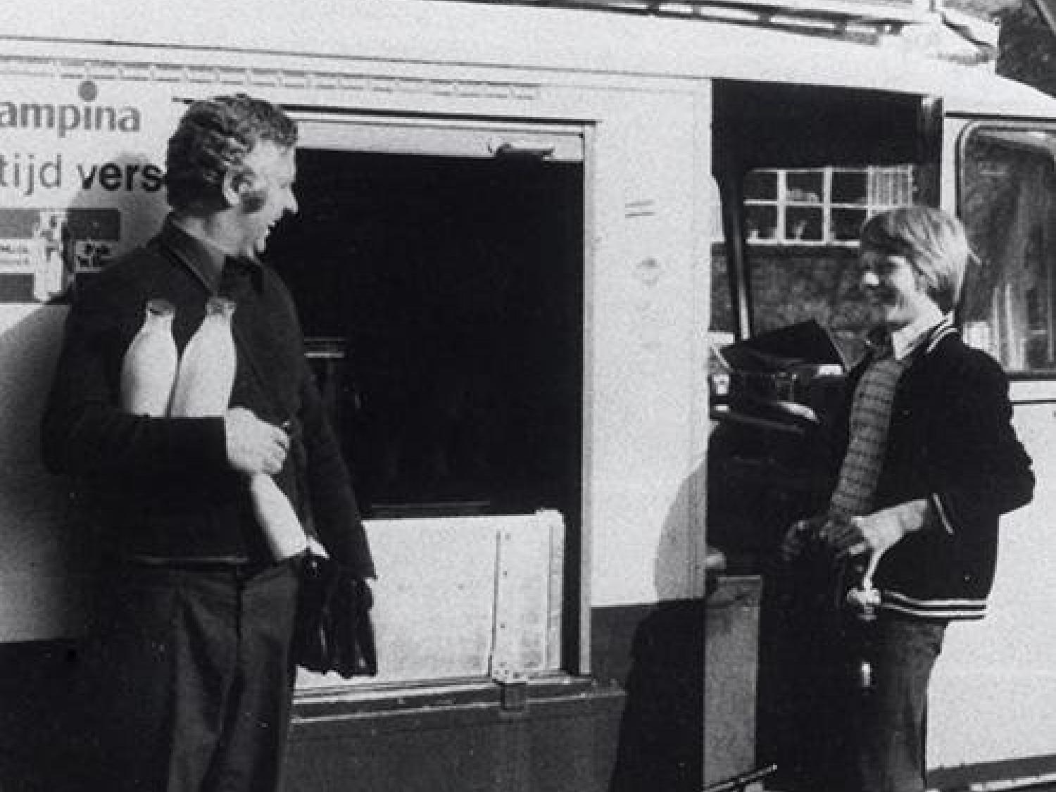 Image of people buying FrieslandCampina's products 